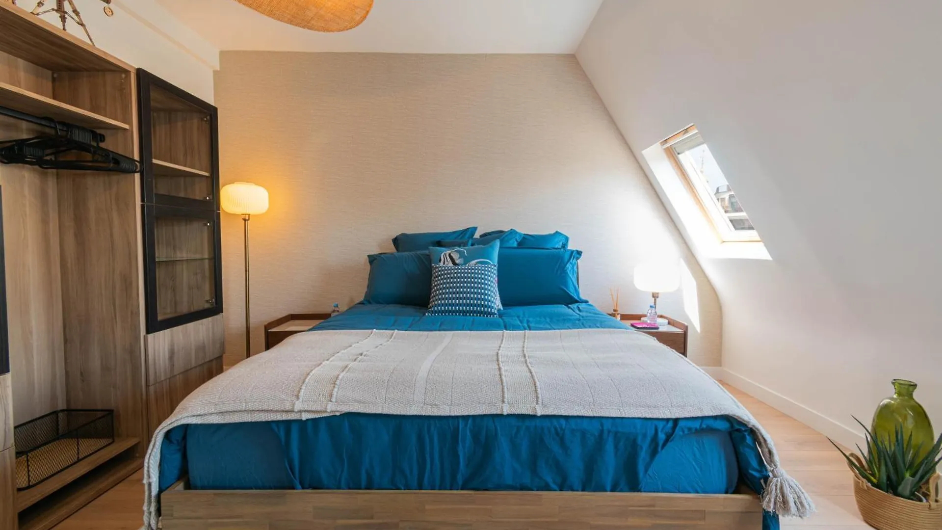 1 Min Walk From Opera - Ac - Authentic Parisian Experience ! Apartment Paris